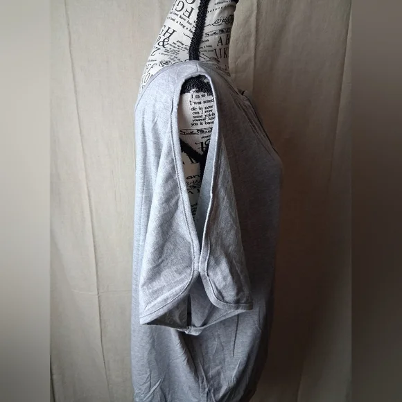 Easygala Large Gray Top - Picture 2 of 4